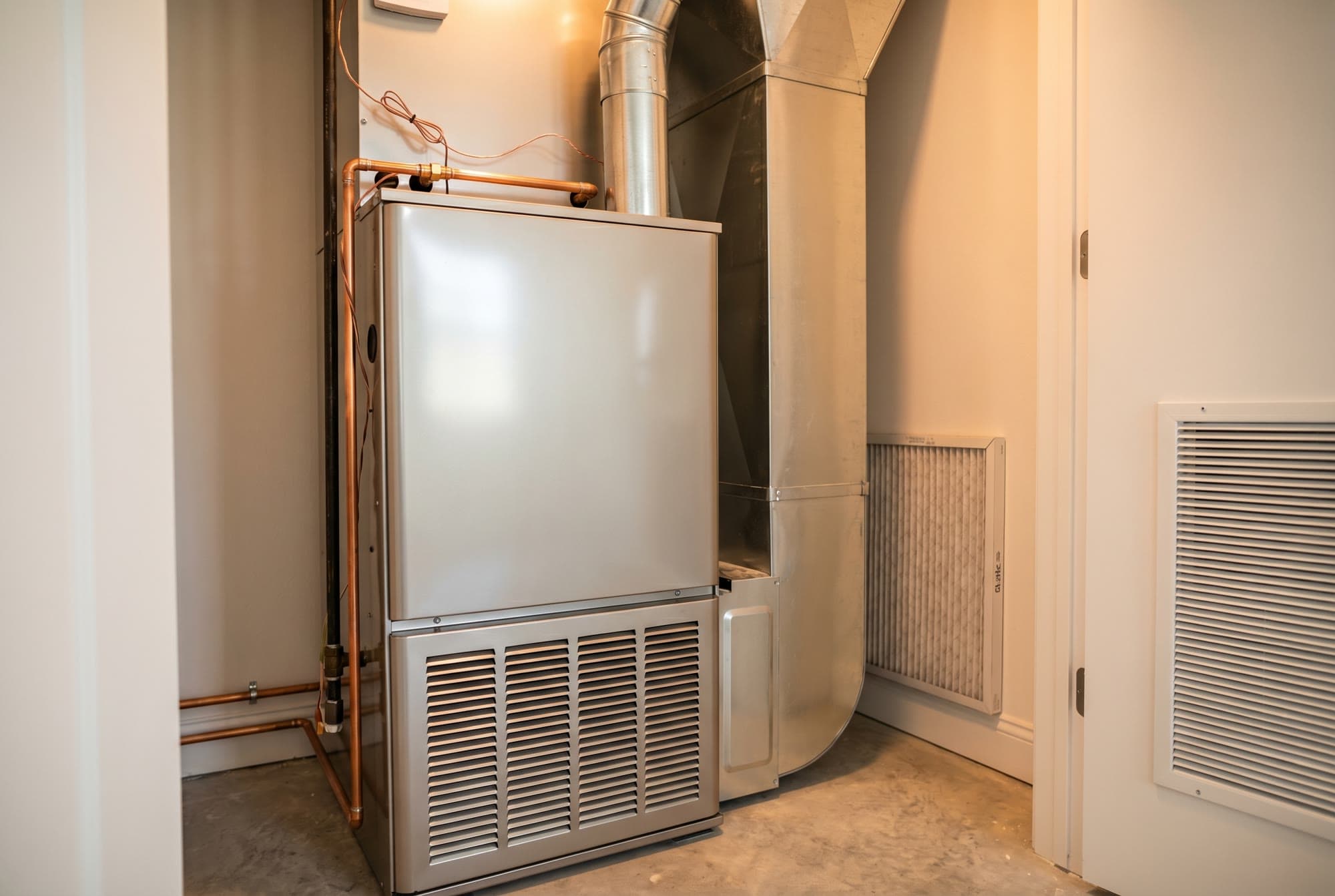 Air handler in a clean Florida mechanical closet